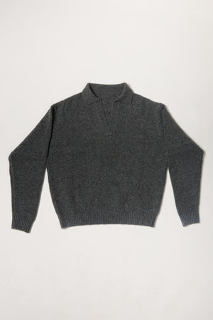 
                  
                    Load image into Gallery viewer, THE OVERSIZED WOOL KNITTED SWEATER
                  
                
