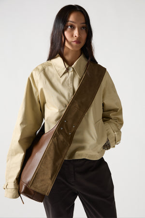 
                  
                    Load image into Gallery viewer, THE OVERSIZED NOBLE VEGAN BAG
                  
                