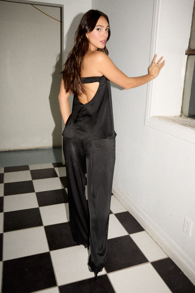 
                  
                    Charger l&amp;#39;image dans la galerie, LE HAUT BANDEAU EN SATIN
                  
                