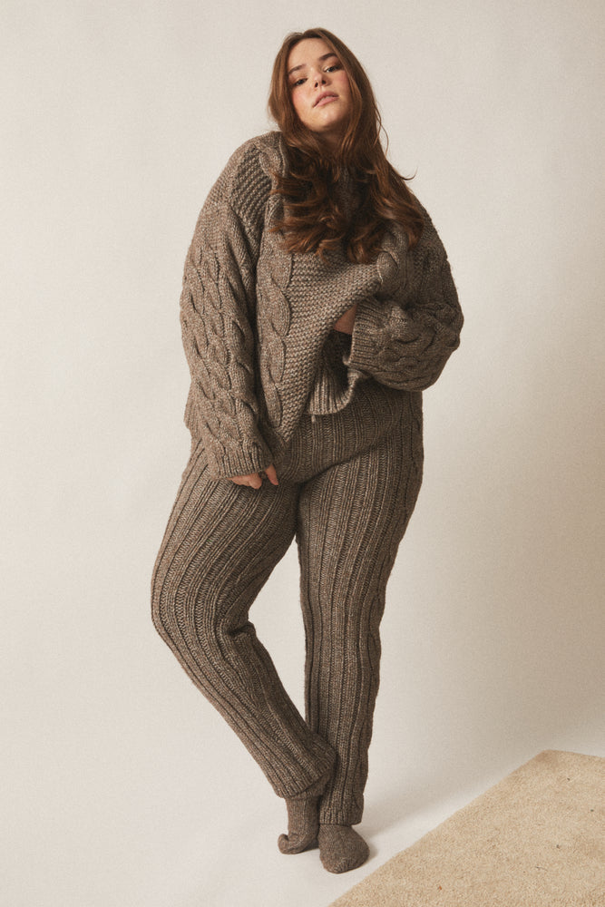 THE RECYCLED KNITTED PANTS – NOBLE